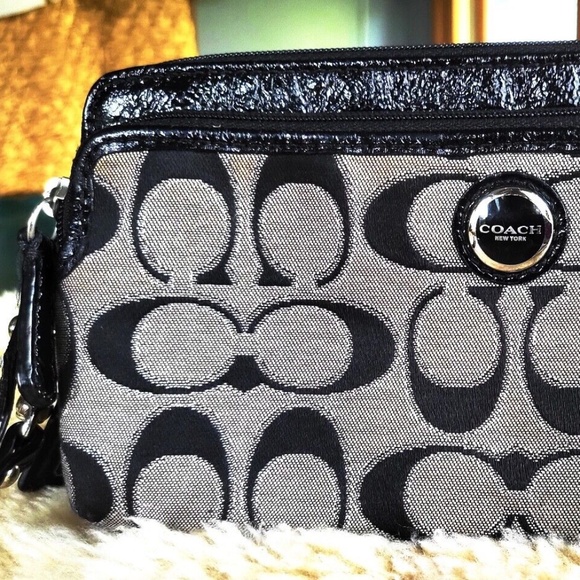 Coach Wristlet Organizer Wallet Double with Jacquard Logo - Picture 1 of 6